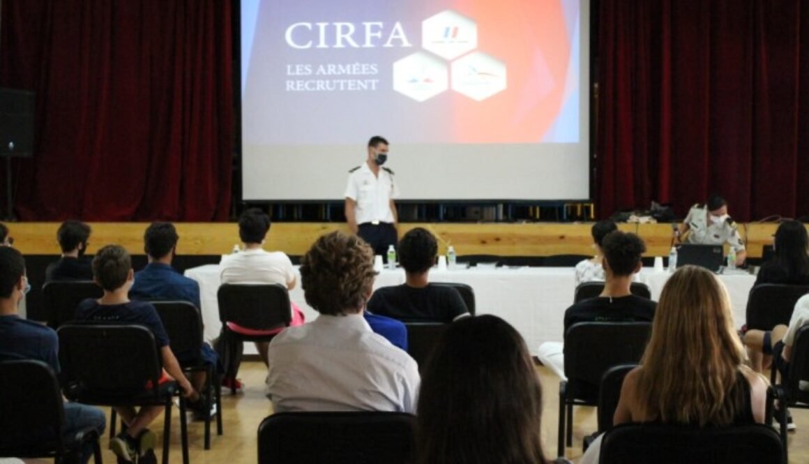 Photos de mise en avant Conference Metiers de l'armee et recrutement