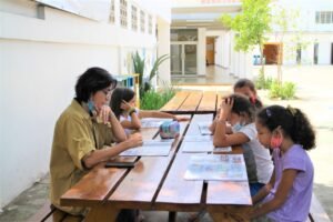 Le Lycée Français offre dans ses locaux un soutien, un accompagnement et un renforcement en langue française, destiné aux élèves qui ont besoin d’une aide plus importante dans le domaine des langues, avec un personnel qualifié.

Langue de l’activité : Français
Niveaux, 3 groupes : CP, CE1 – CE2, CM1 – CM2, 6e